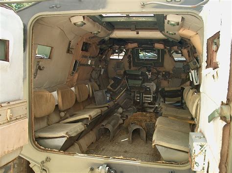 British Alvis Saracen APC interior : TankPorn