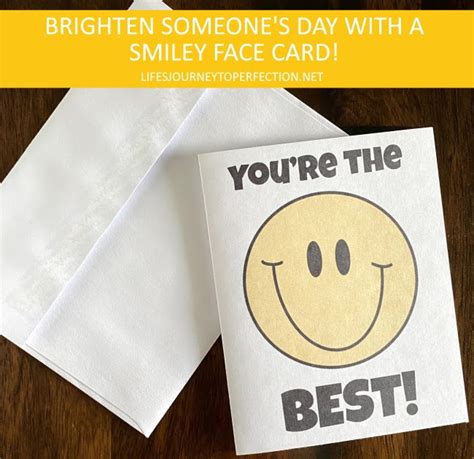 Life's Journey To Perfection: BRIGHTEN SOMEONE'S DAY WITH A SMILEY FACE CARD!