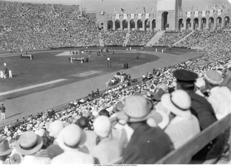 1932 Olympics at the Los Angeles Coliseum | Vintage los angeles, Los angeles, La history