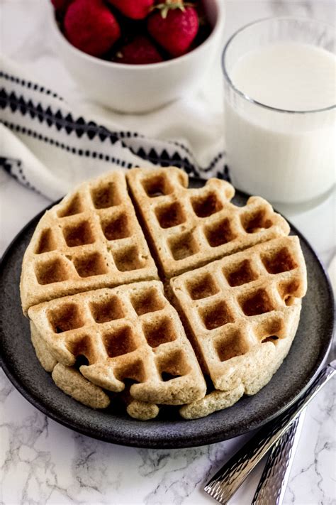 Healthy Oat Waffles (gluten-free) - Mile High Mitts