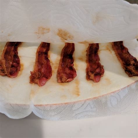 cook bacon in microwave