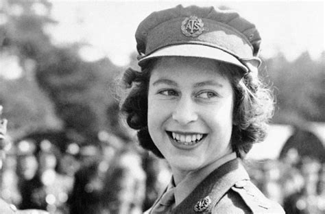 Queen Elizabeth Young - Esam Solidarity