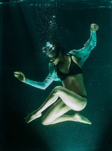 Underwater Photography of Woman · Free Stock Photo