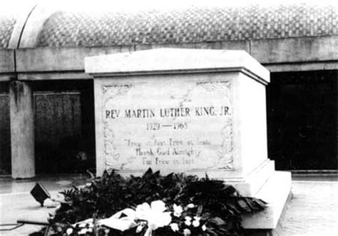 Martin Luther King Jr. Tomb Public Domain Clip Art Photos and Images