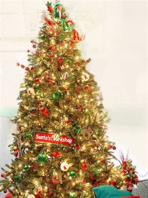 Santas Workshop Christmas Tree Pictures, Photos, and Images for ...