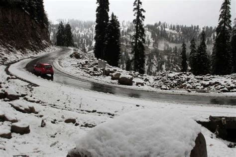 Jammu and Kashmir: Srinagar receives first snowfall of season