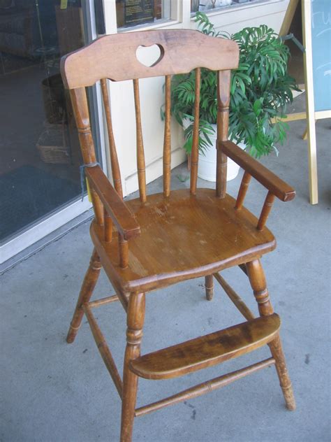 SOLD: Toddler dining chair | Seat height 23", arms 28", back… | Flickr