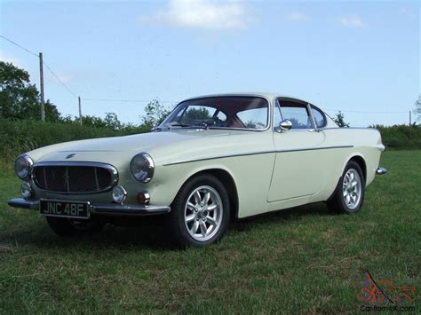 1967 VOLVO P1800 WHITE