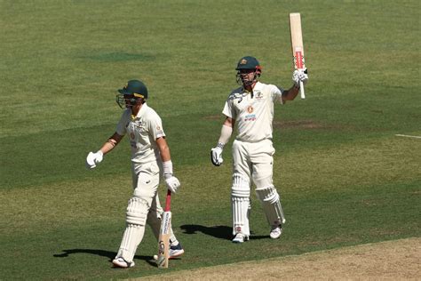 Travis Head celebrates reaching 150 | ESPNcricinfo.com