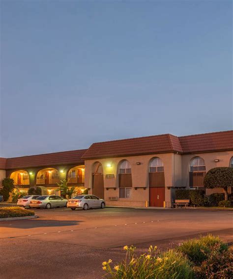 ADA Compliance & Accessible Features | Laurel Inn Salinas