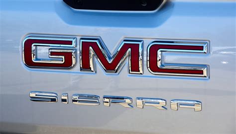 GMC Sierra 2500 vs 3500 - Does Bigger Always Equal Better? ️ Cash Cars Buyer ️