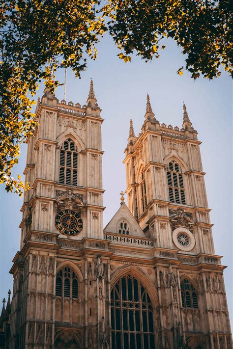 An in-depth self-guided Westminster Abbey tour in London