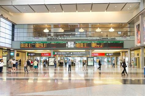 La Estación de Tren María Zambrano de Málaga | Estacion de tren, Estacionamiento, Estación de ...