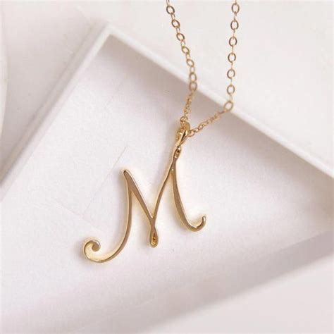 #goldjewelry,goldchainsmen,goldchains,fakegoldchains | Colar com inicial, Pingentes de letras ...