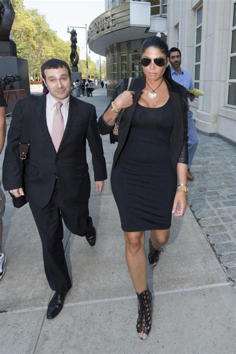 Mob Wives Alicia DiMichele avoids prison unlike mobster husband | About ...