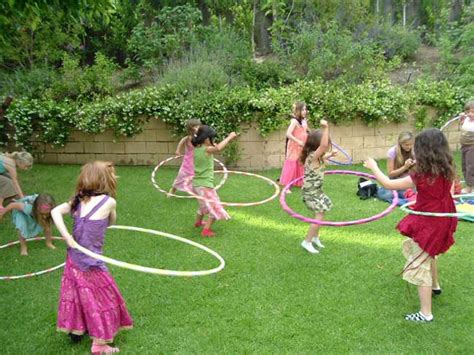 Create A Kids Party: Hoola Hoop Parties