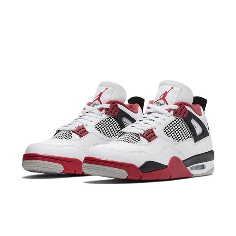 Nike Air Jordan 4 Retro Fire Red