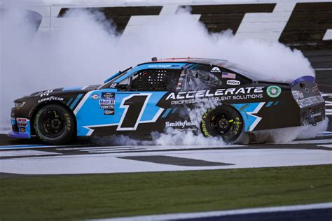 Sam Mayer stays alive in NASCAR Xfinity Playoffs with dominating win ...