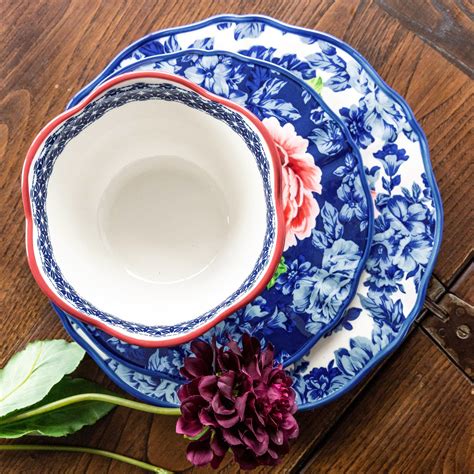 The Pioneer Woman Heritage Floral 12-Piece Dinnerware Set - Walmart.com ...