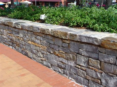 The Benefits Of Stone Walls In Landscaping - Irwin Stone