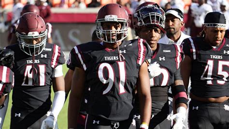 Southeast Missouri State Redhawks Football v Texas Southern Tigers ...