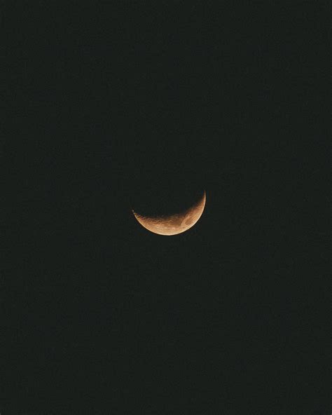 wallpaper black aesthetic moon Black aesthetic moon background