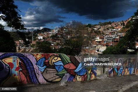 Petare Slum Photos and Premium High Res Pictures - Getty Images