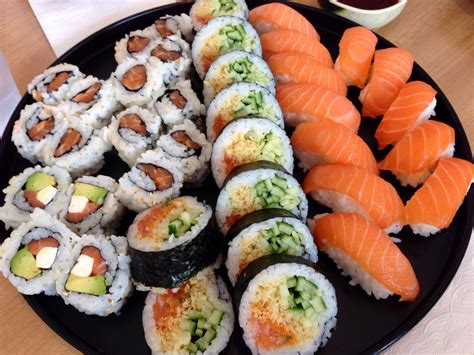 Sushi Think Food, I Love Food, Good Food, Yummy Food, Sushi Recipes ...