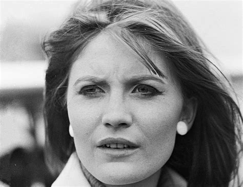 Top 10 Sandie Shaw Songs - ClassicRockHistory.com