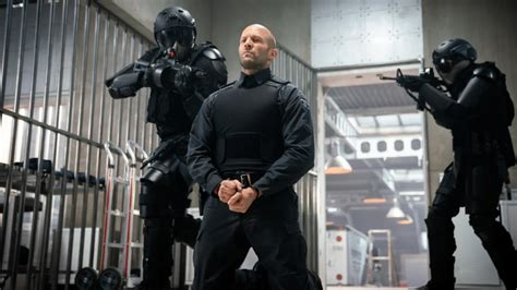 Ação protagonizada por Jason Statham é VISCERAL e irá te prender até o ...