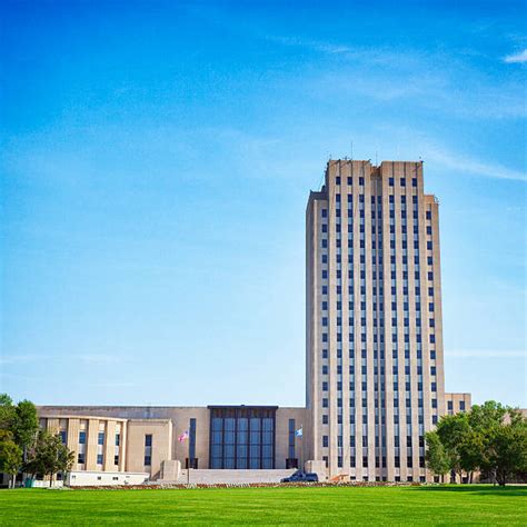 North Dakota State Capitol Building Stock Photos, Pictures & Royalty ...