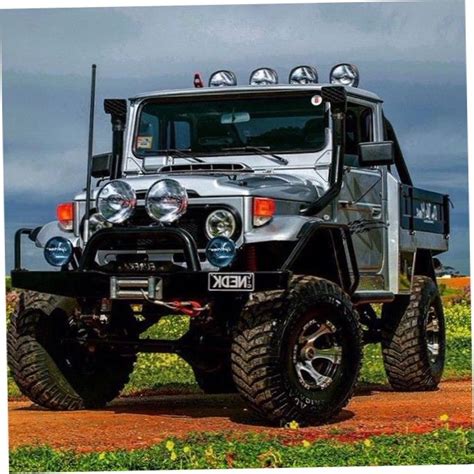 Awesome Looking 45 Series Toyota Land Cruiser Offroad 4x4 Rig | Toyota cruiser, Toyota land ...