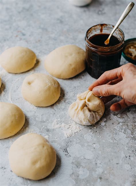 Vegane Germknödel mit Vanillesauce und Mohn-Puderzucker - Klara`s Life