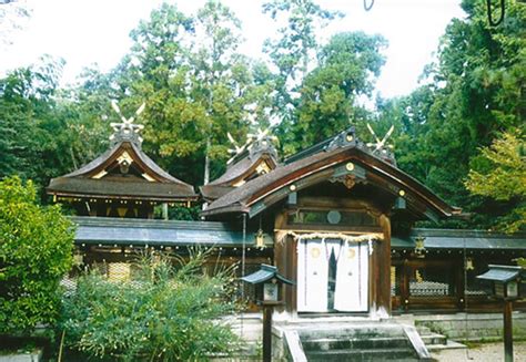 大和神社｜奈良県観光[公式サイト] あをによし なら旅ネット｜天理市｜山の辺・飛鳥・橿原・宇陀エリア｜神社・仏閣｜神社・仏閣