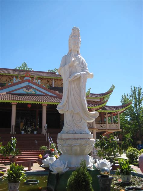 Quan Am statue, Minh Quang Temple, Canley Vale | Temple in t… | Flickr