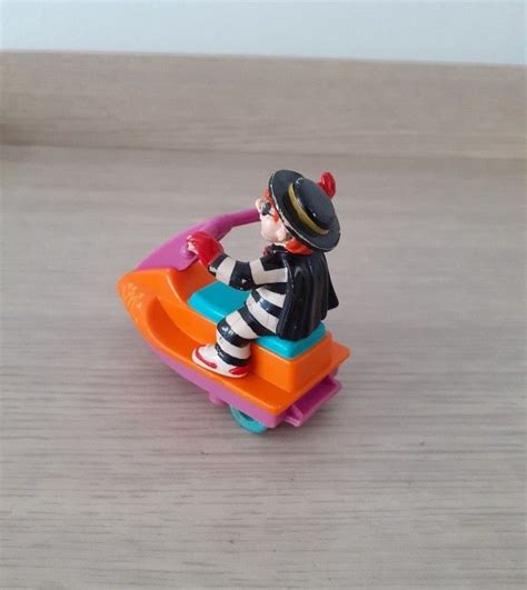 Action figure Hamburglar, Toys & Collectibles, Mainan di Carousell