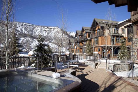 Snowmass Village Lodging | Capitol Peak Lodge - Destination Residences Snowmass