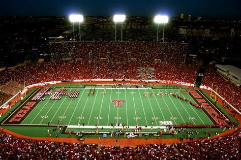 The Texas Tech Red Raiders football team, representing Texas Tech University, has had 151 ...