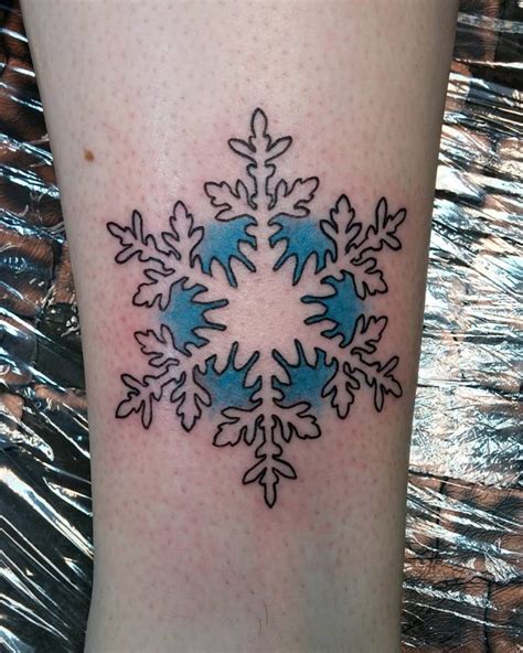 75+ Cute Snowflake Tattoo Ideas – Express Yourself With Icy Little Marvels