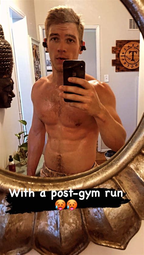 Hollyoaks off the Charts: OneoffPost: Lucas Adams Shirtless Insta Story