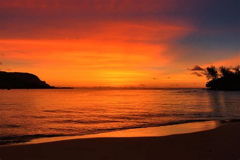 Hanalei Bay Sunset Reflections Photograph by Stephen Vecchiotti