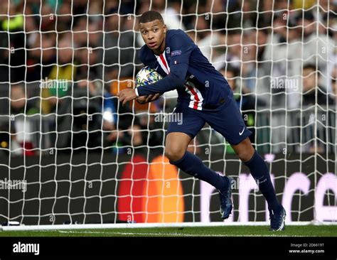 Kylian mbappe psg scoring hi-res stock photography and images - Alamy