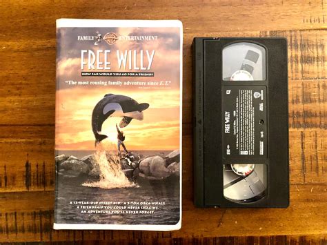 1993 Free Willy VHS / Warner Bros. / Video / Retro / Vintage / - Etsy