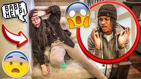 FALLING DOWN THE STAIRS PRANK ON GIRLFRIEND! *CUTE REACTION* - YouTube