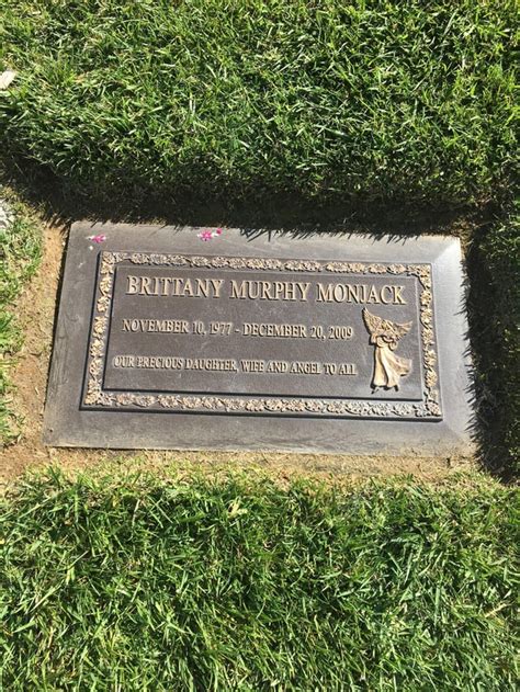 Actress Brittany Murphy : r/CemeteryPorn