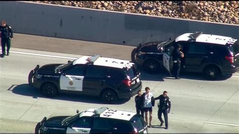 San Diego police pursuit ends with suspect in custody | cbs8.com