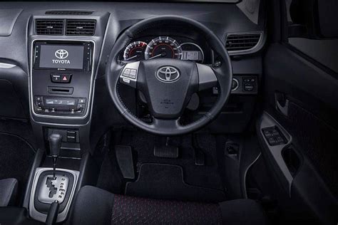 Toyota Avanza Veloz 2021 Interior & Exterior Images, Colors & Video Gallery - Zigwheels Indonesia