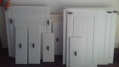 B&Q Chilton country white kitchen cupboard doors | in Hadfield ...