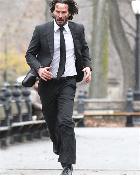 John Wick 2 Keanu Reeves Black Suit