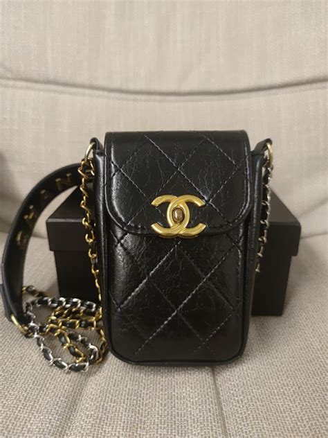 Chanel Makeup Gift Bag, Women's Fashion, Bags & Wallets, Purses & Pouches on Carousell